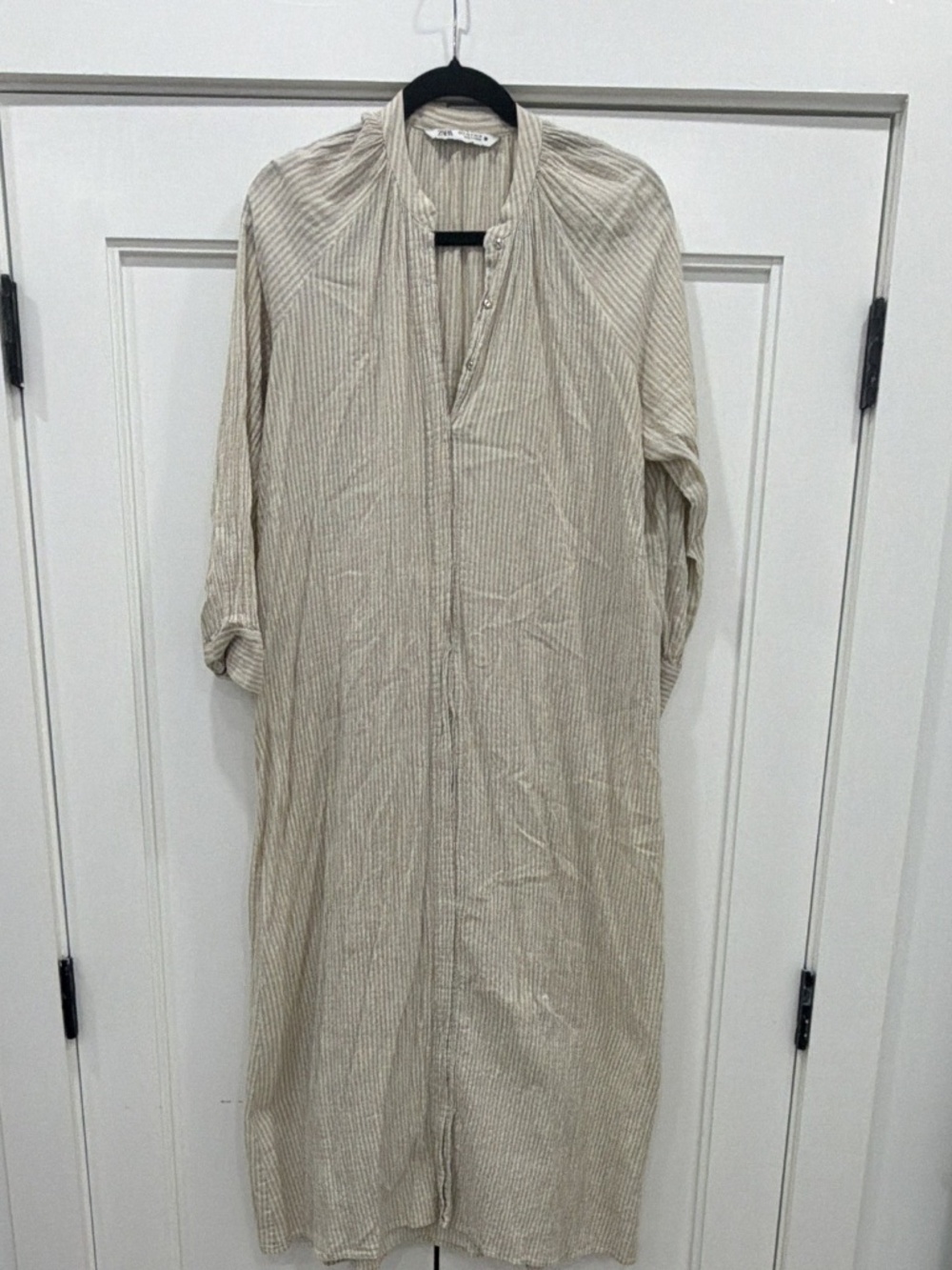 ZARA Women's Shirt Dress S Beige White Striped Collared Button-Front Long